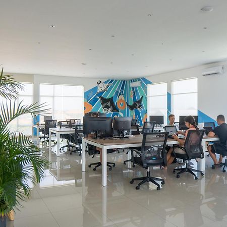 Bali Bustle Pararaton Coliving And Coworking Space Legian  Exterior photo